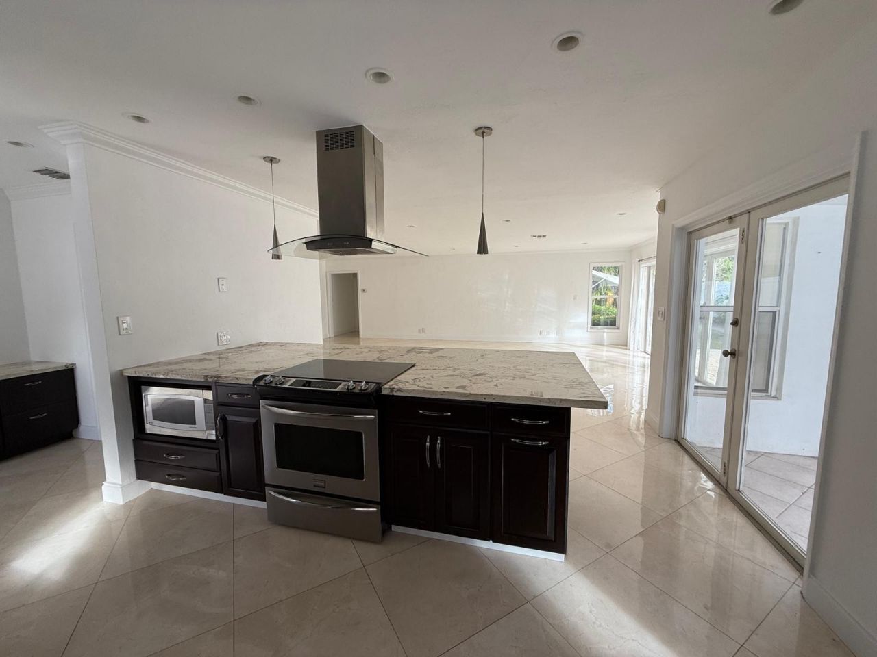 2634 Yacht Club Boulevard, Fort Lauderdale, FL 33304 Main Photo