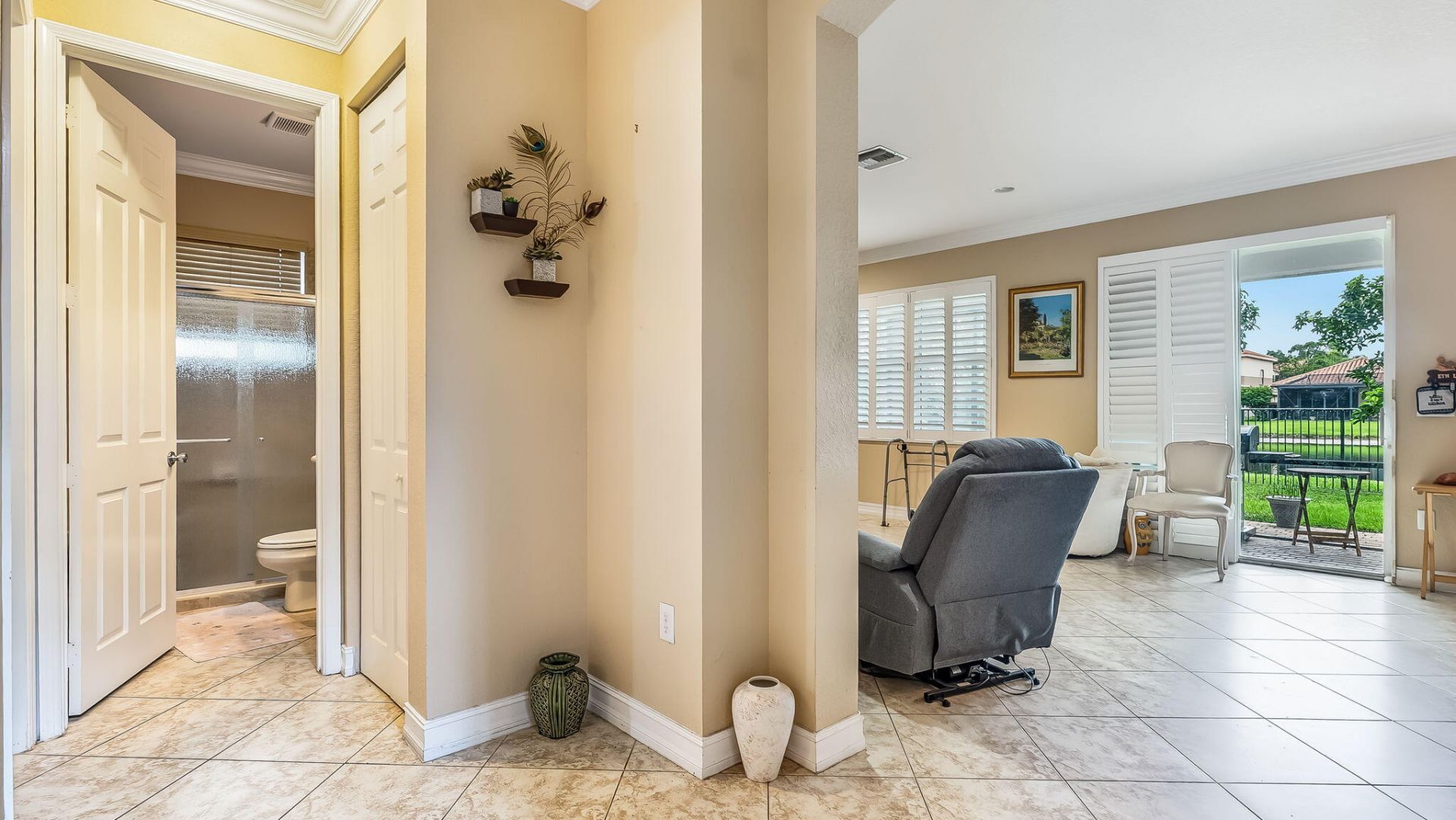 8292 Calabria Lakes Drive, Boynton Beach, FL 33473 Photo