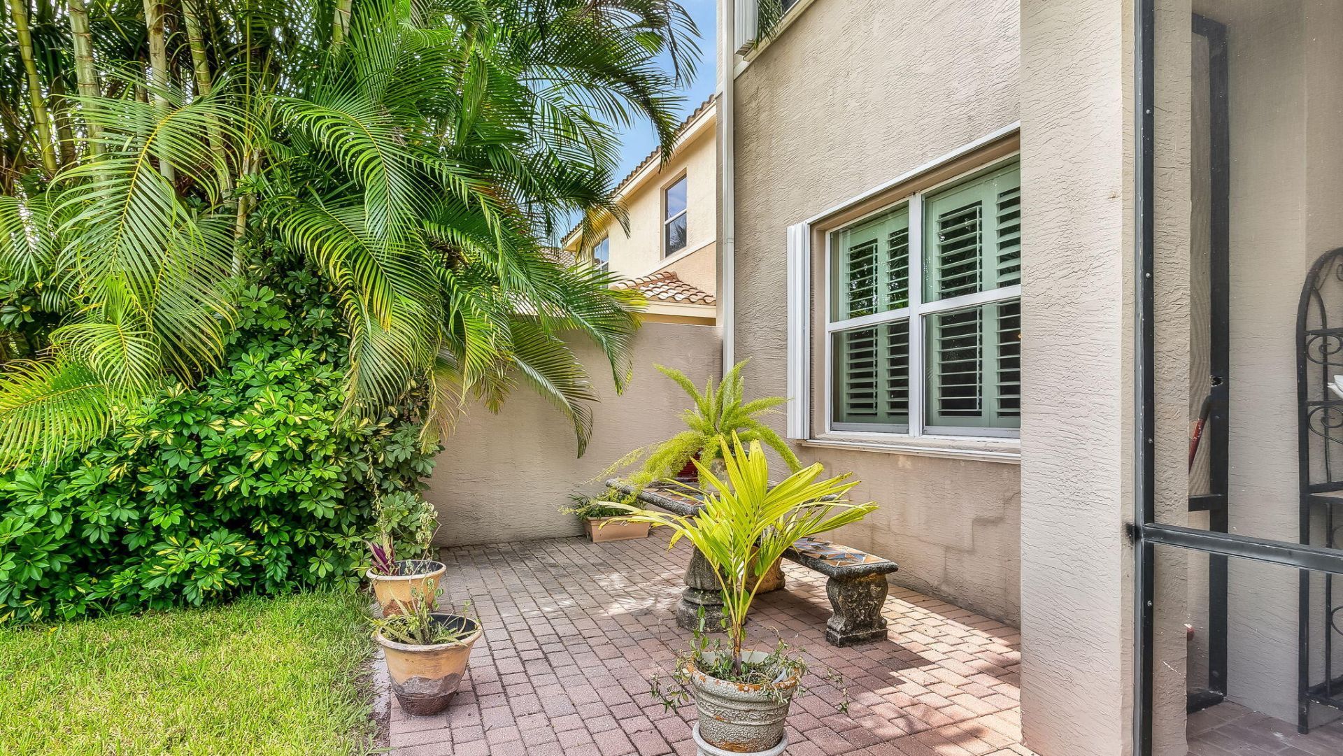 8292 Calabria Lakes Drive, Boynton Beach, FL 33473 Photo