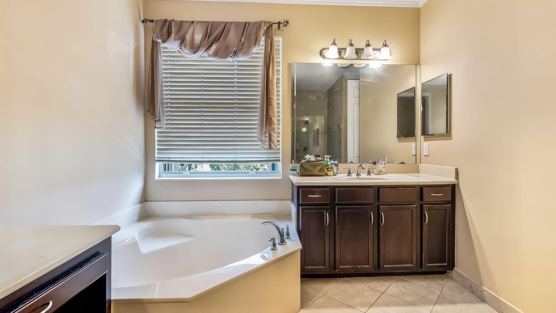 8292 Calabria Lakes Drive, Boynton Beach, FL 33473 Photo