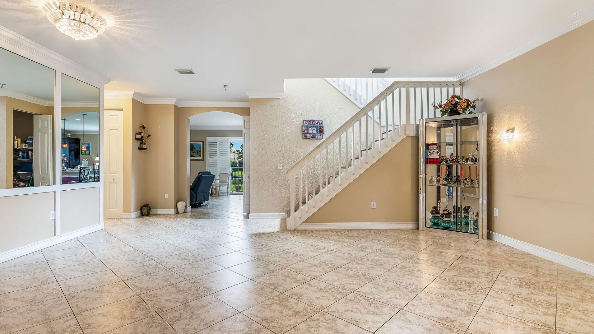 8292 Calabria Lakes Drive, Boynton Beach, FL 33473 Photo