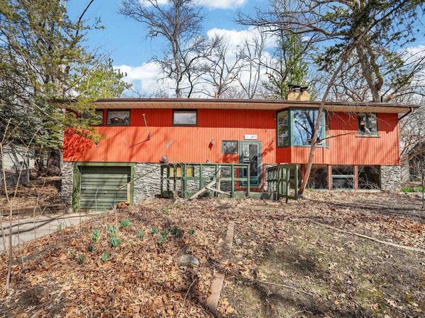 2512 Timber Drive, Cedar Falls, IA 50613