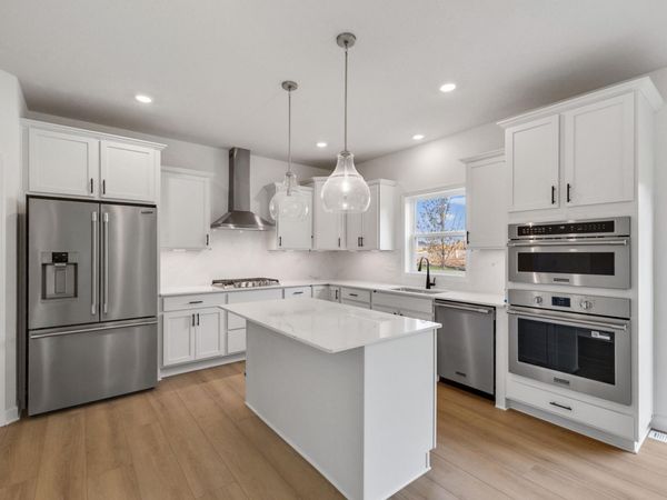 545 Waterford Place, Waconia, MN 55387