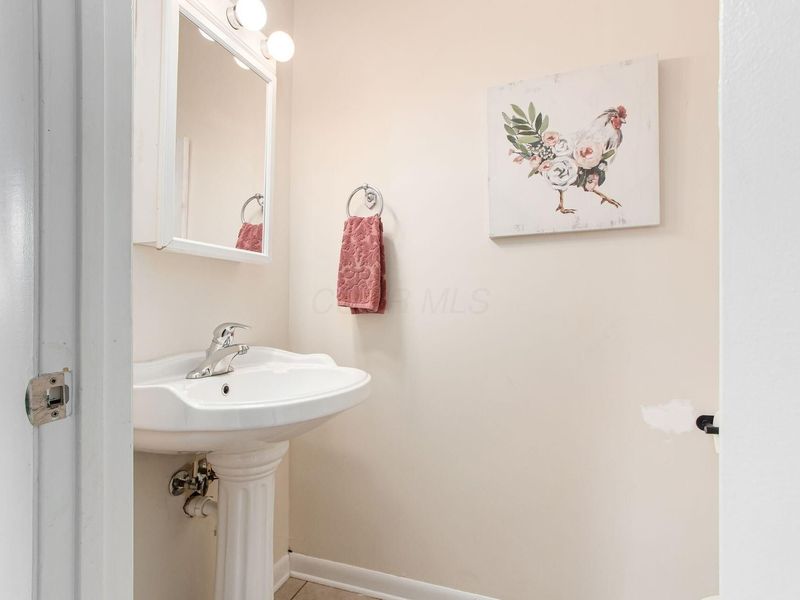 3027 Sunset Drive, Columbus, OH 43202 Photo 10