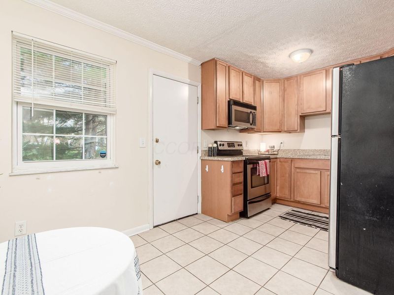 3027 Sunset Drive, Columbus, OH 43202 Photo 12