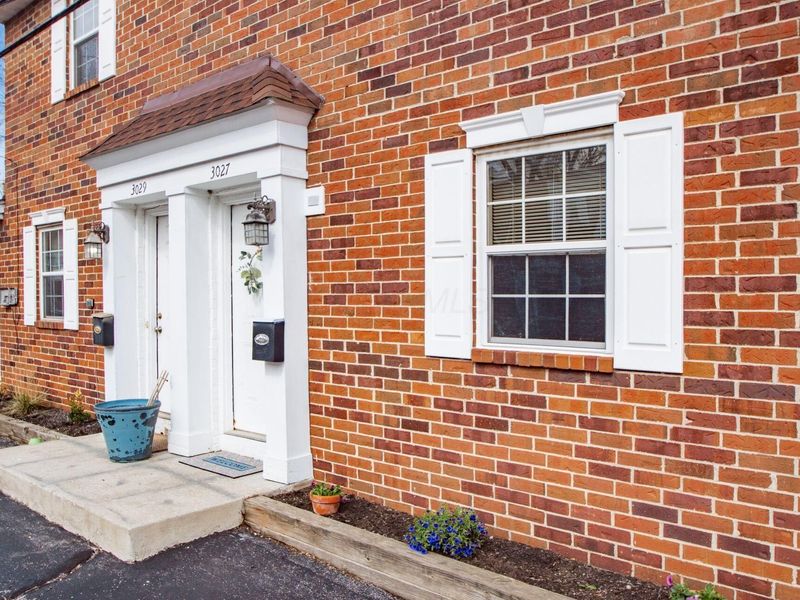 3027 Sunset Drive, Columbus, OH 43202 Photo 3