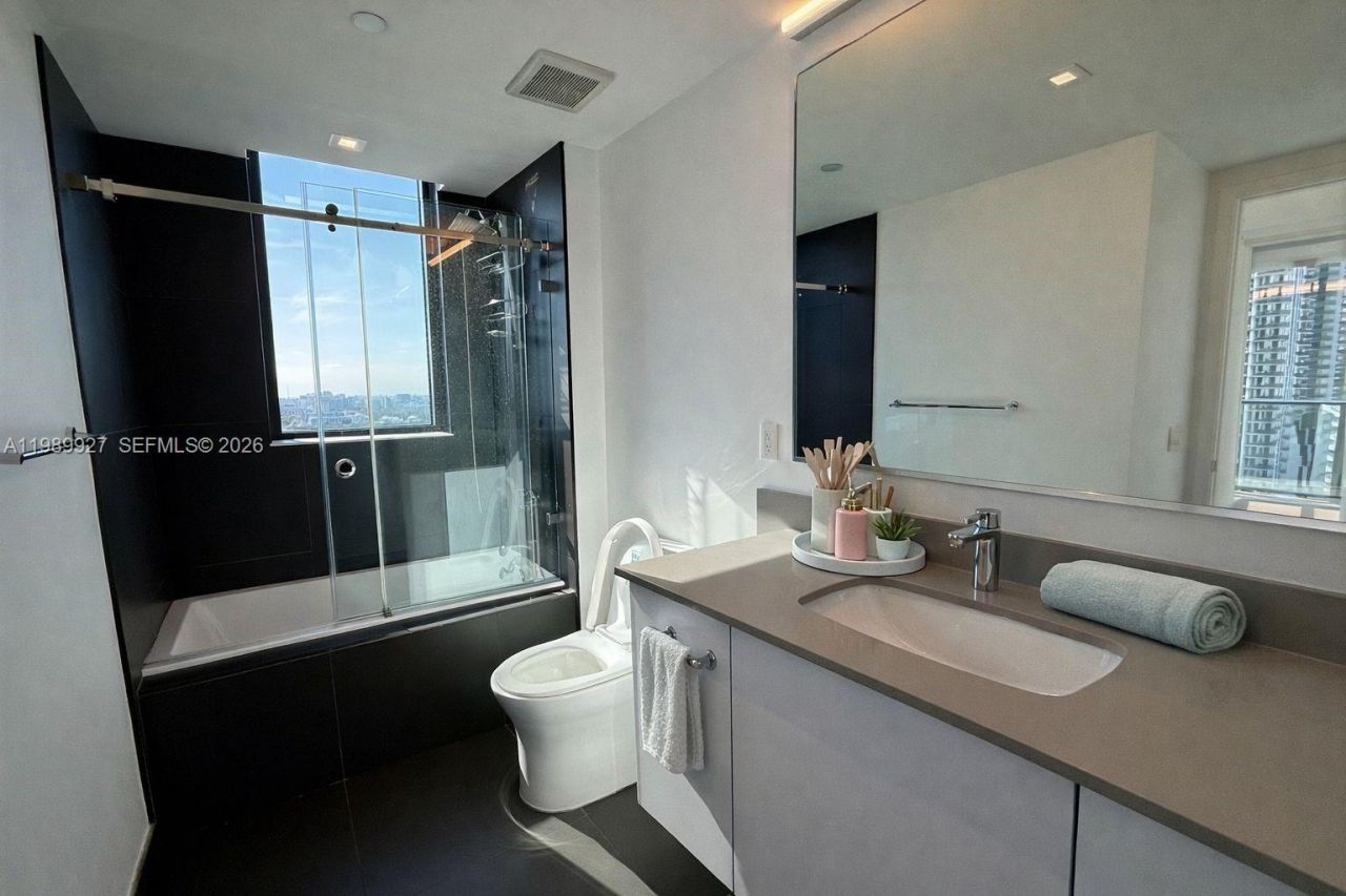 1600 NE 1st Ave , Unit 1210, Miami, FL 33132 Photo