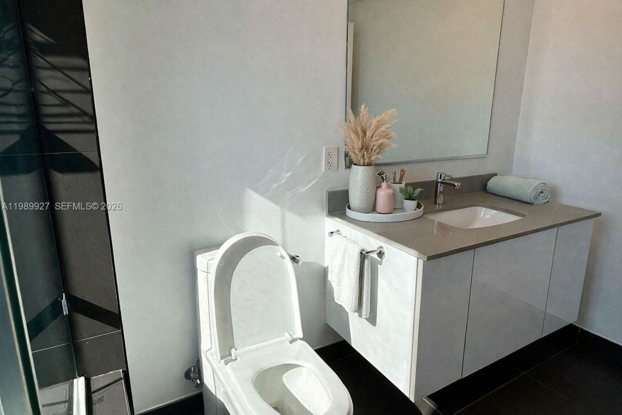 1600 NE 1st Ave , Unit 1210, Miami, FL 33132 Photo