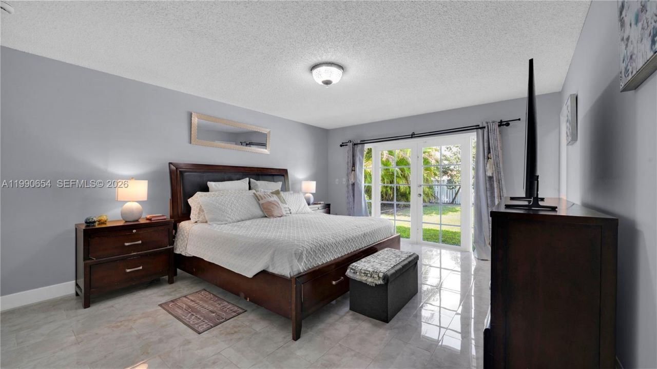 10500 SW 159th Ct, Miami, FL 33196 Photo