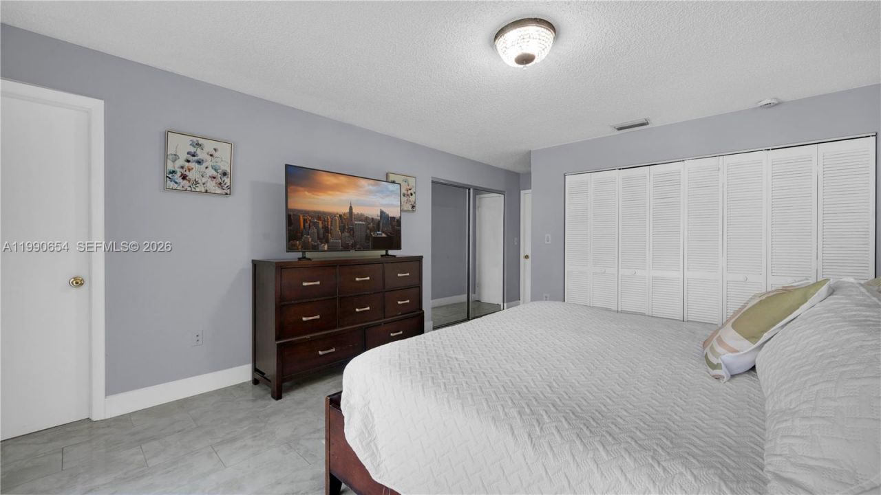 10500 SW 159th Ct, Miami, FL 33196 Photo