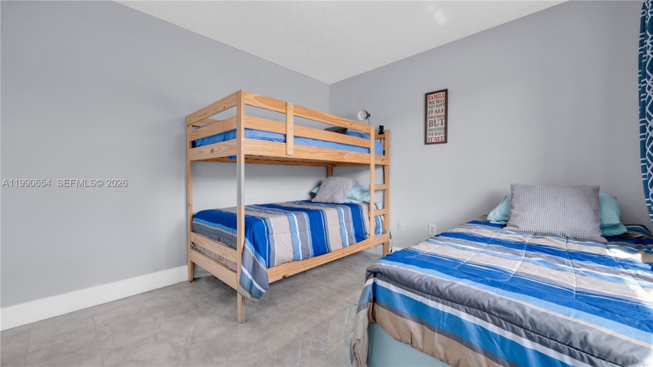 10500 SW 159th Ct, Miami, FL 33196 Photo