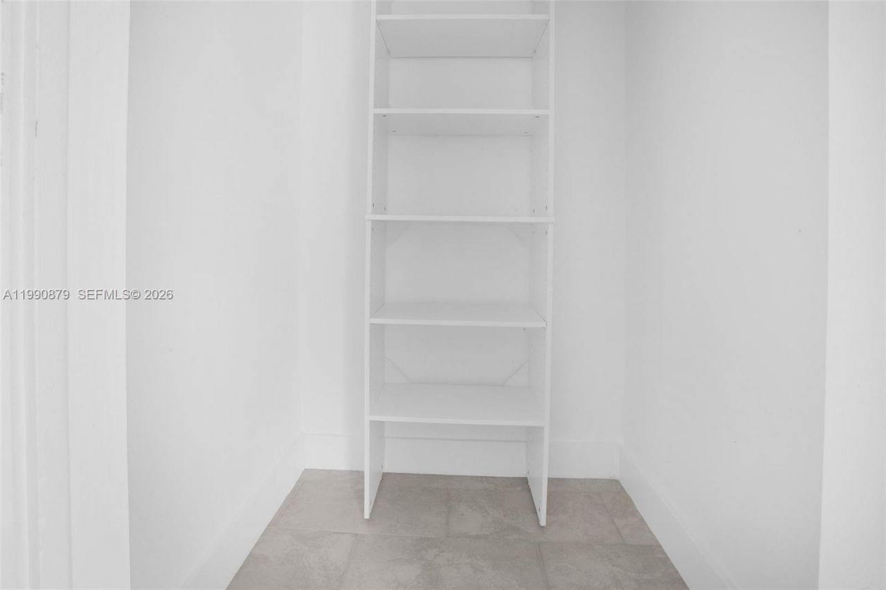 6339 SW 32nd St, Miami, FL 33155 Photo