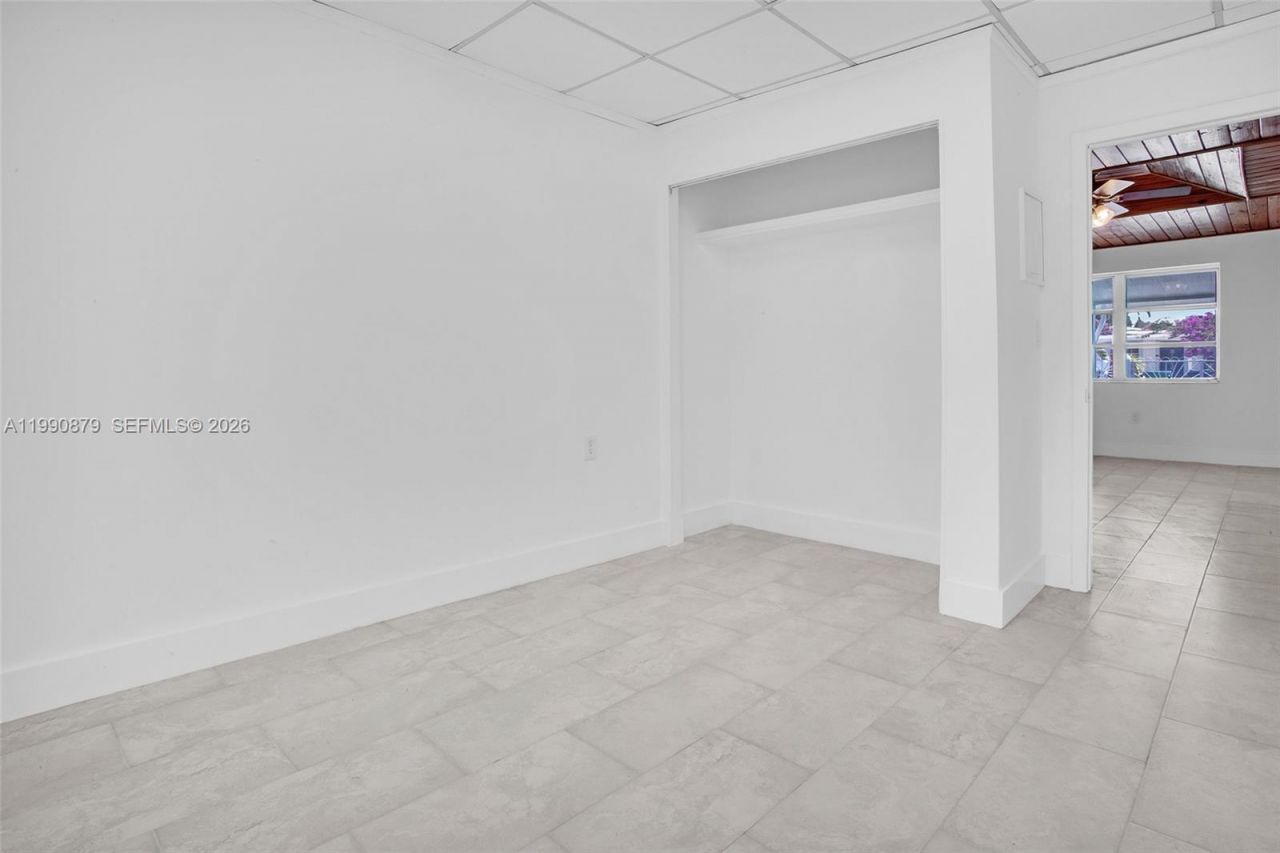 6339 SW 32nd St, Miami, FL 33155 Photo