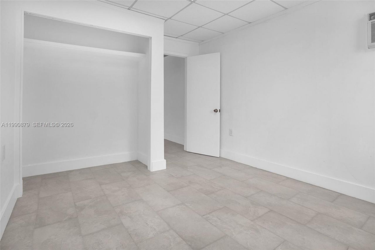 6339 SW 32nd St, Miami, FL 33155 Photo