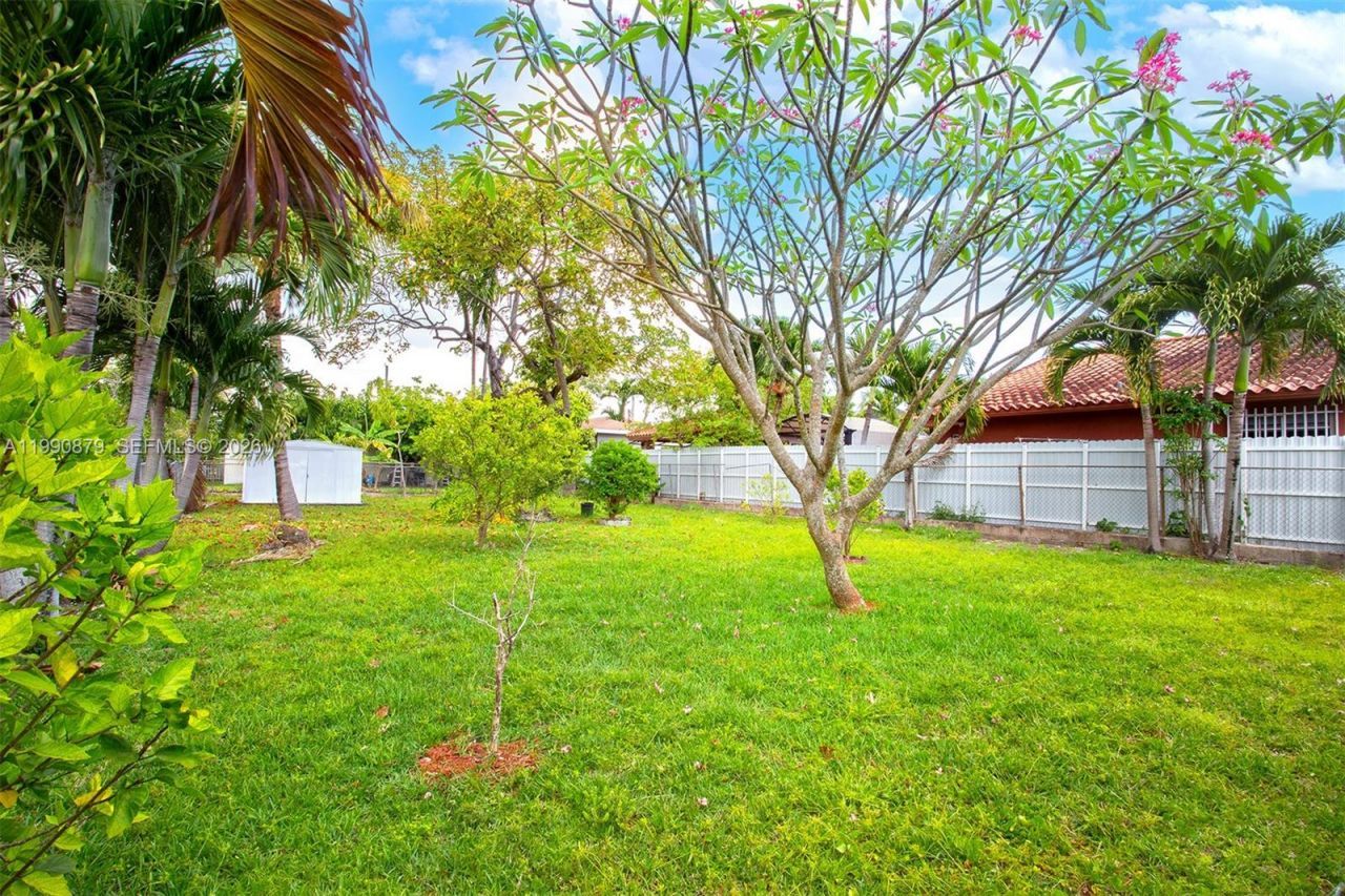 6339 SW 32nd St, Miami, FL 33155 Photo