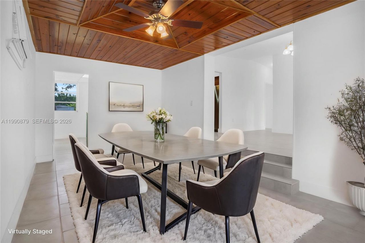 6339 SW 32nd St, Miami, FL 33155 Photo