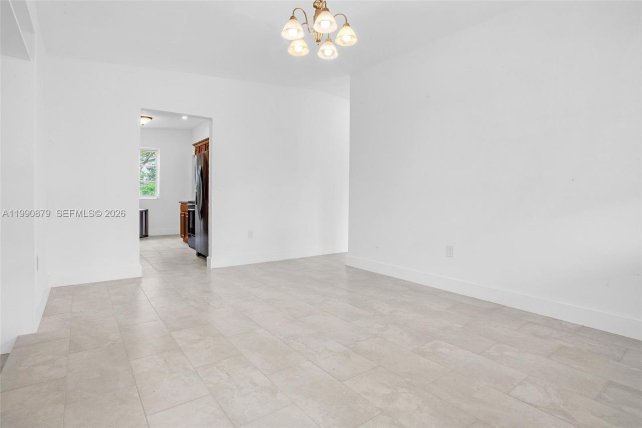 6339 SW 32nd St, Miami, FL 33155 Photo