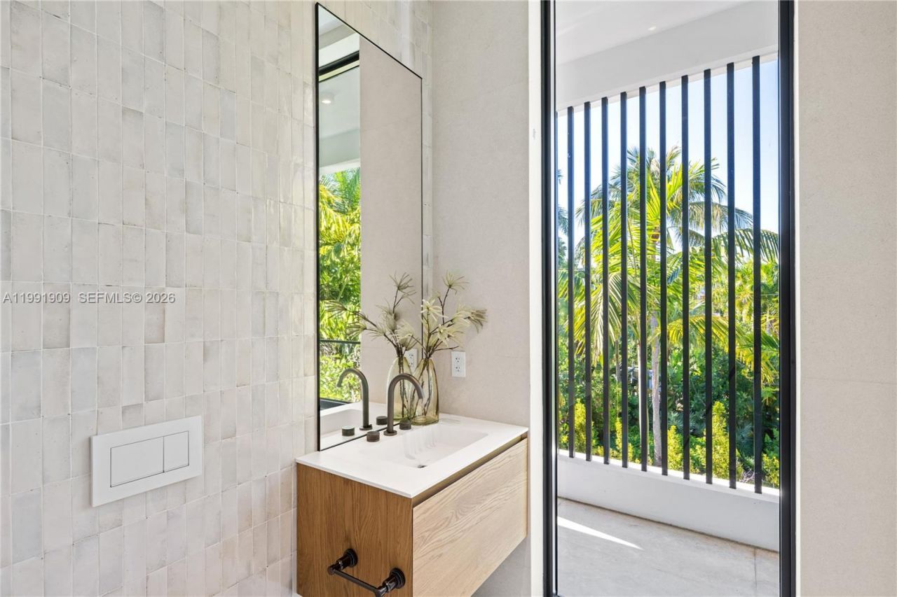 291 Palm Ave , Miami Beach, FL 33139 Photo