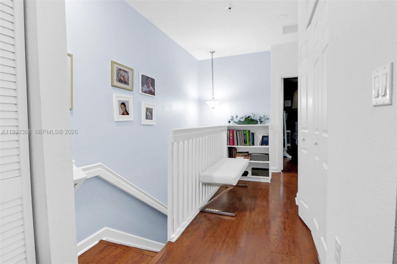 3323 W 90th Ter , Hialeah, FL 33018 Photo