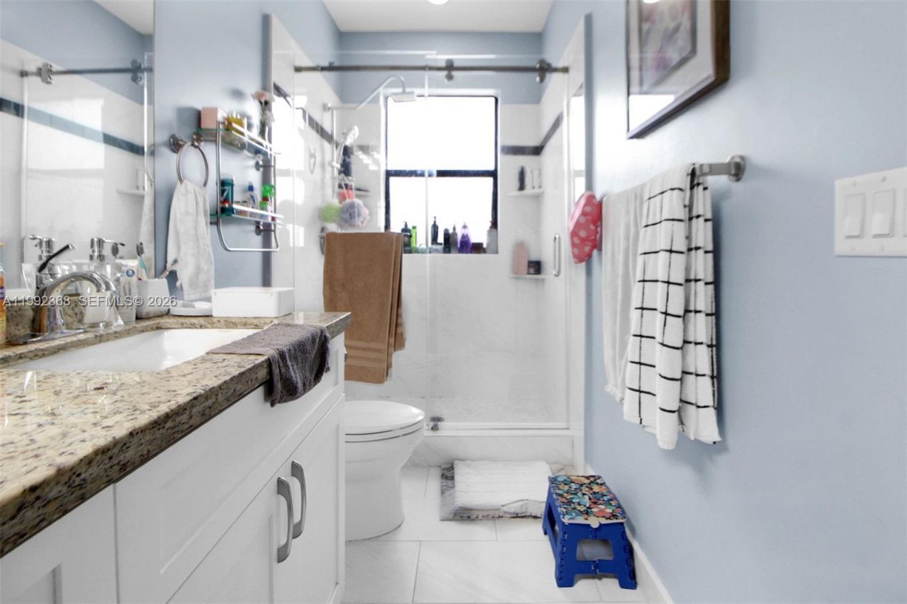 3323 W 90th Ter , Hialeah, FL 33018 Photo