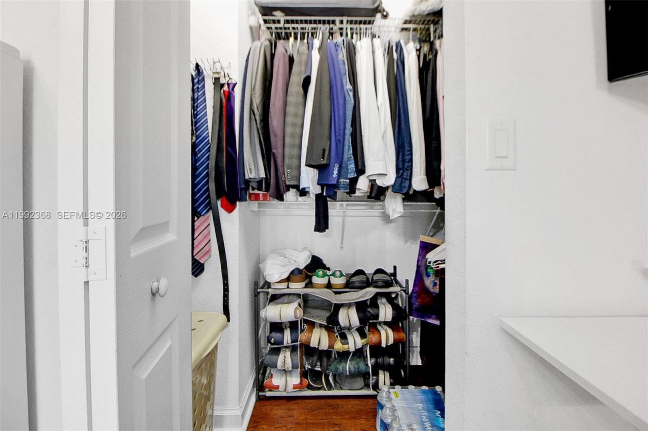 3323 W 90th Ter , Hialeah, FL 33018 Photo