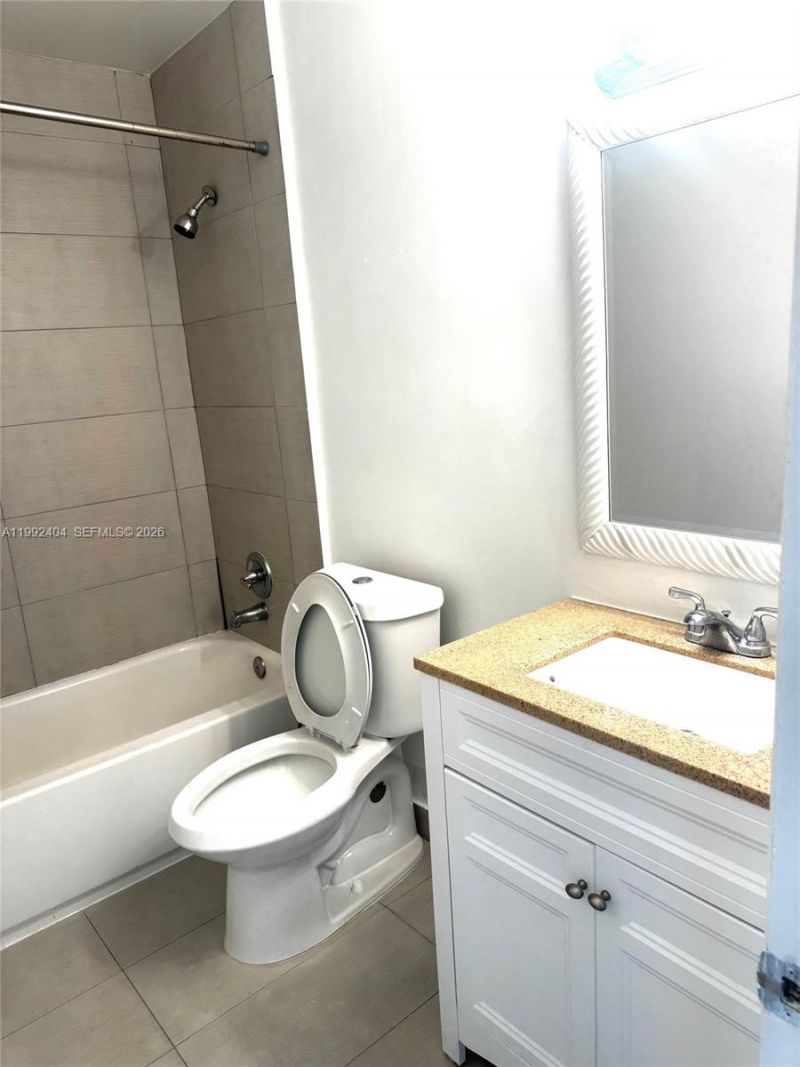 6713 SW 112th Ct, Miami, FL 33173 Photo