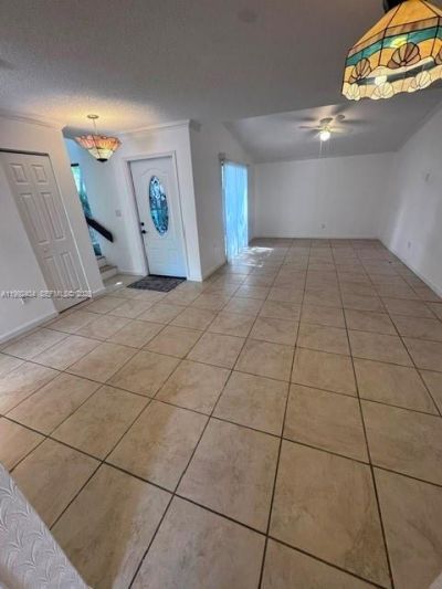 6713 SW 112th Ct, Miami, FL 33173 Photo