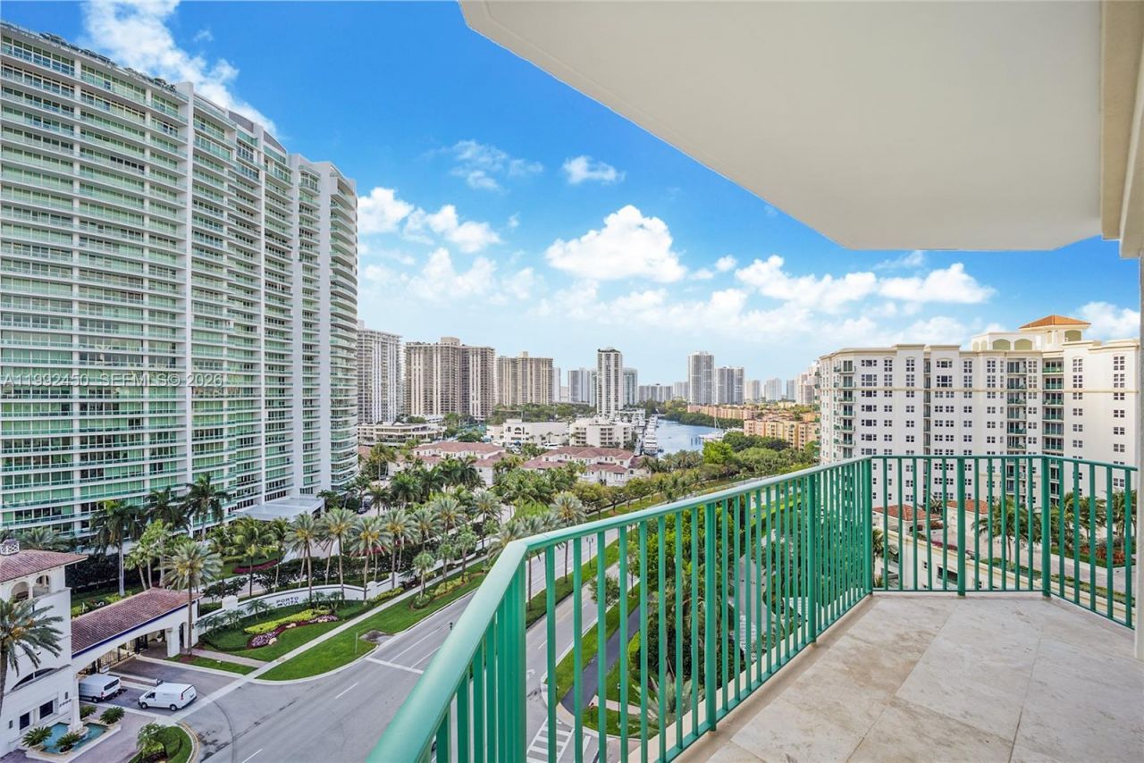 20000 E Country Club Dr , Unit 1211, Aventura, FL 33180 Photo