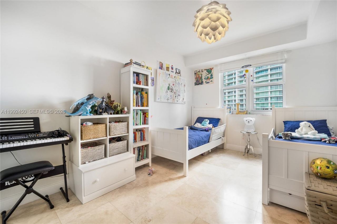 20000 E Country Club Dr , Unit 1211, Aventura, FL 33180 Photo