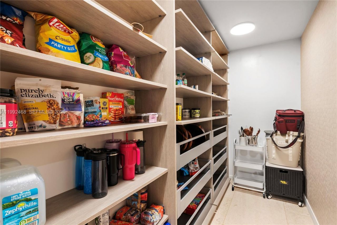 1135 103rd St, Unit 303, Bay Harbor Islands, FL 33154 Photo