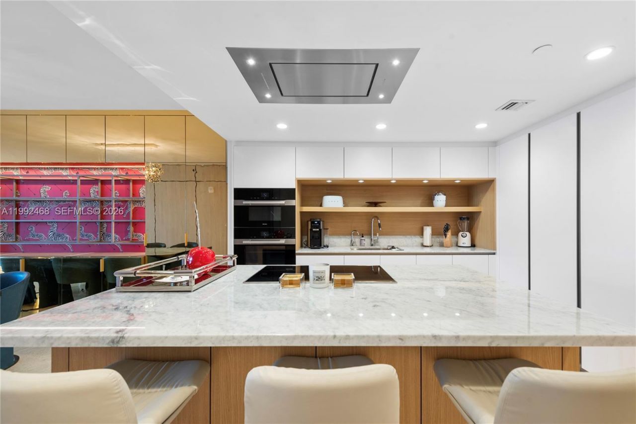 1135 103rd St, Unit 303, Bay Harbor Islands, FL 33154 Photo