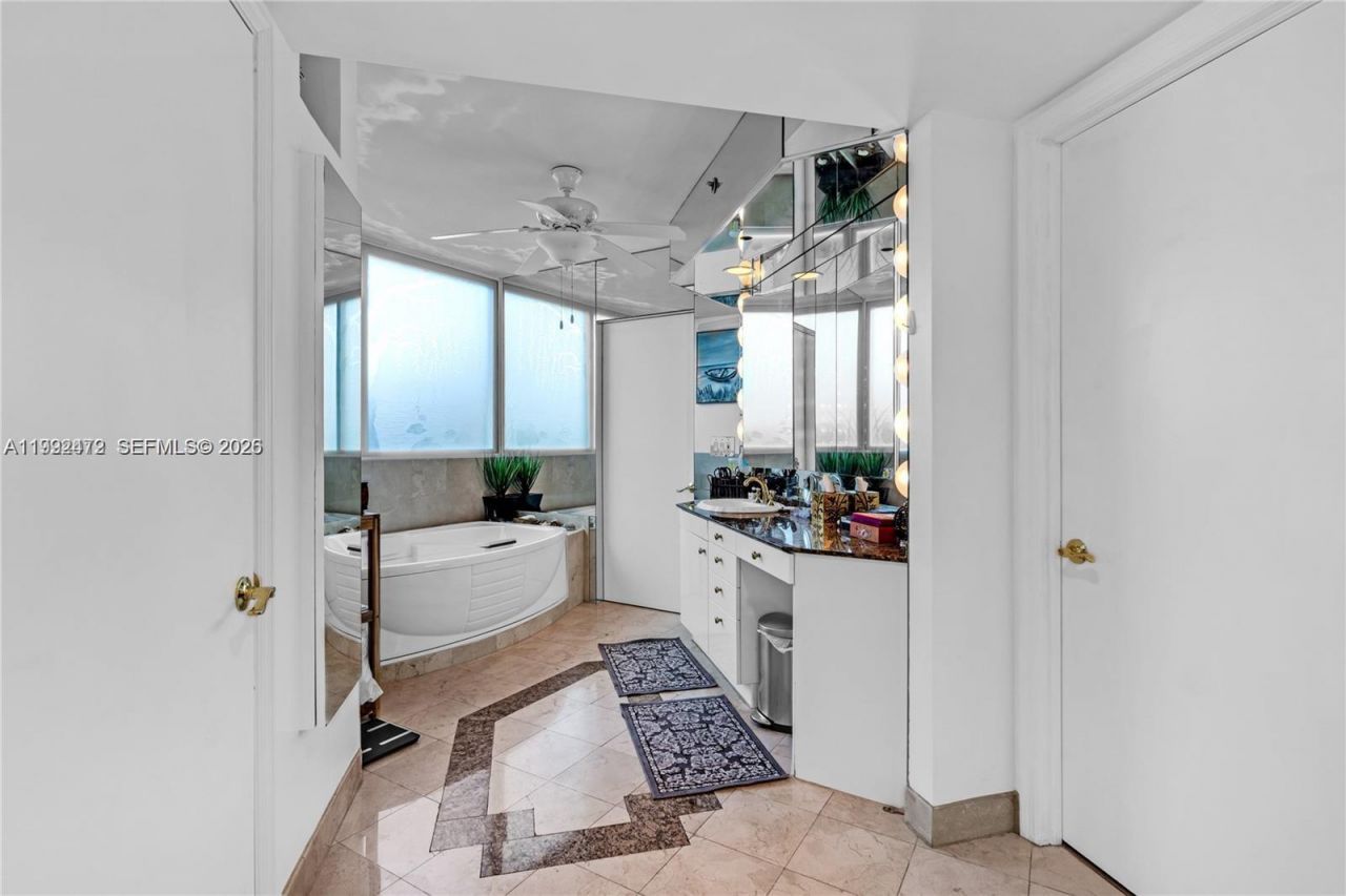 19333 Collins Ave, Unit 304, Sunny Isles Beach, FL 33160 Photo