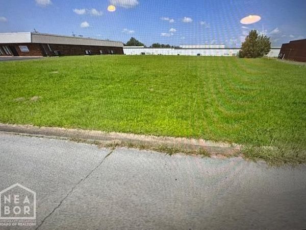 2198 Fowler Ave, Jonesboro, AR 72401