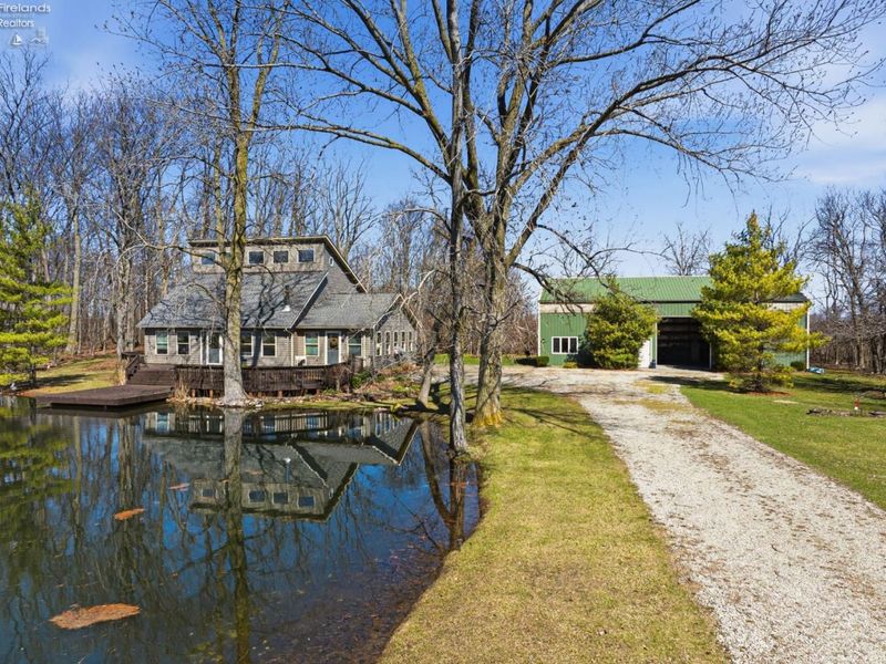 4955 E Wohlers Avenue, Marblehead, OH 43440 Photo 1