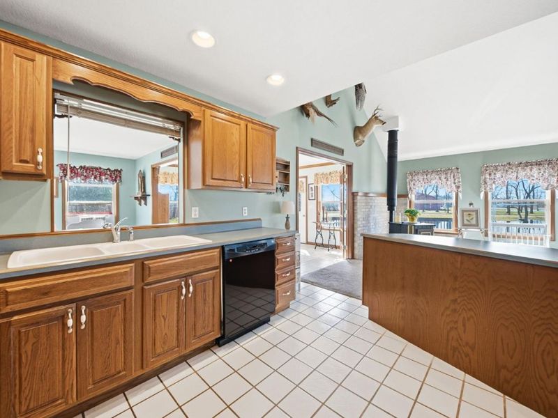 4955 E Wohlers Avenue, Marblehead, OH 43440 Photo 14