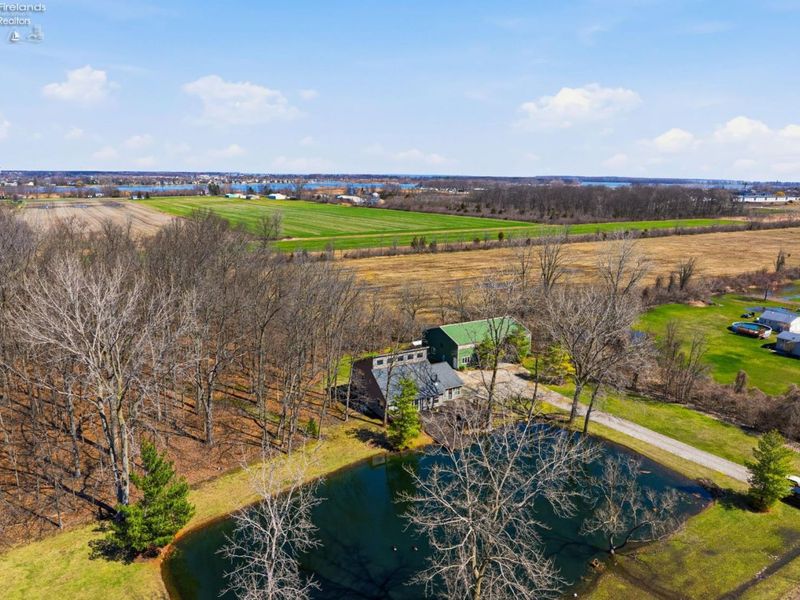 4955 E Wohlers Avenue, Marblehead, OH 43440 Photo 3