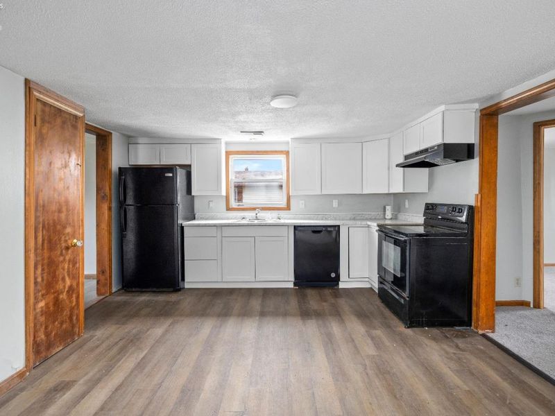 214 Linden Street, Port Clinton, OH 43452 Photo 2