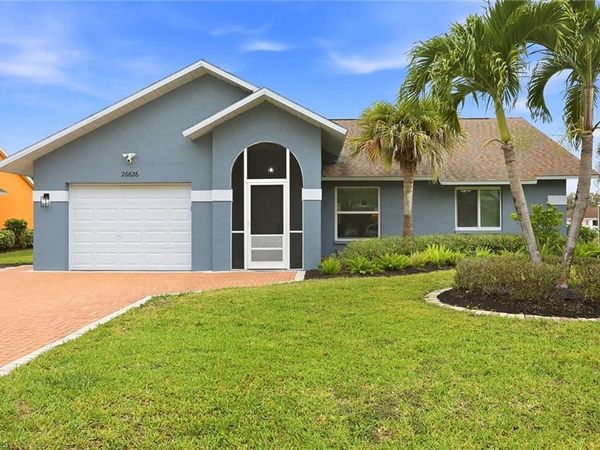 26626 Robin WAY, BONITA SPRINGS, FL 34135