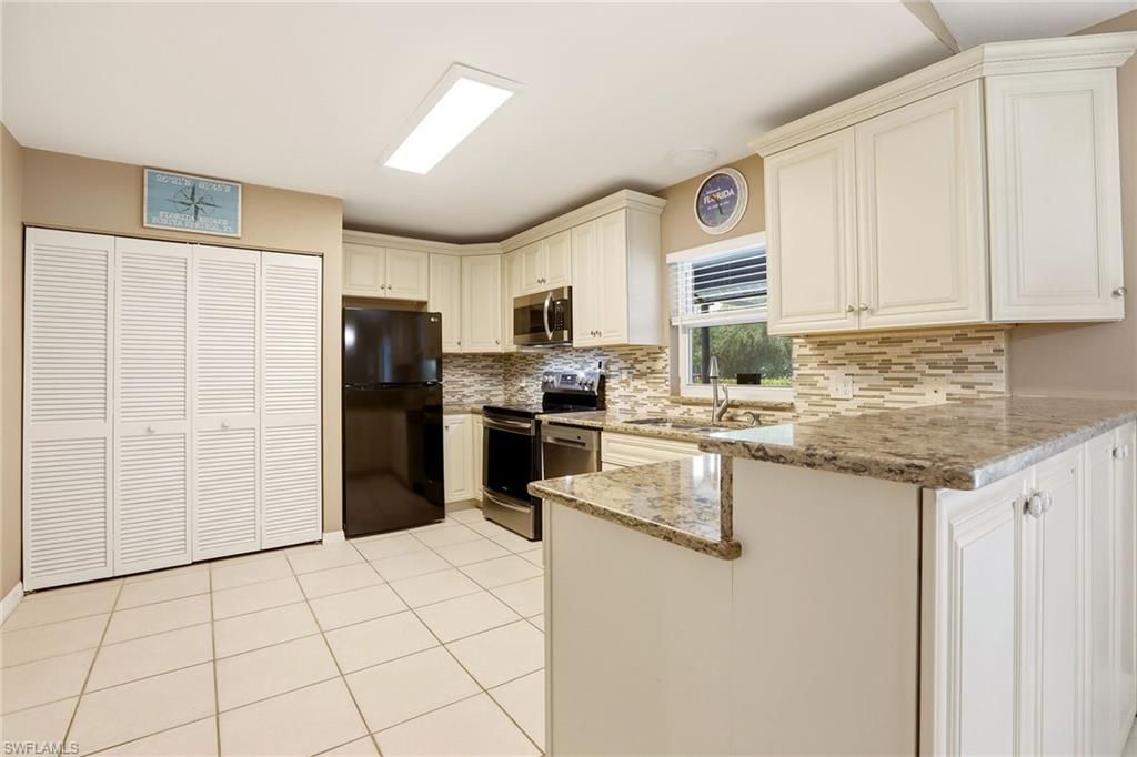 26626 Robin Way, Bonita Springs, FL 34135 Photo