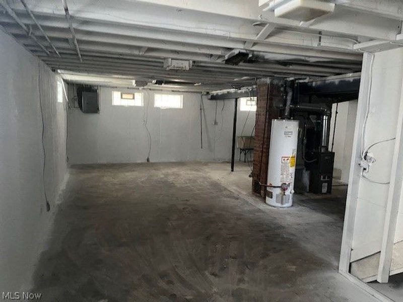 6330 Stonecrest Drive , Brook Park, OH 44142 Photo 15