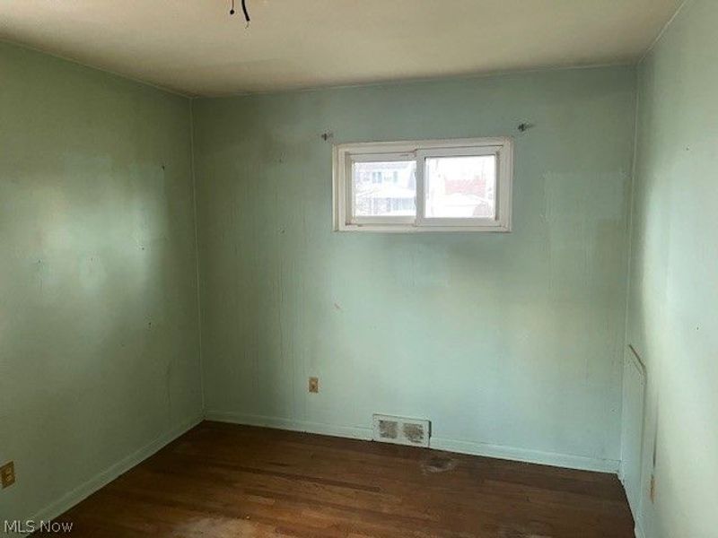 6330 Stonecrest Drive , Brook Park, OH 44142 Photo 6