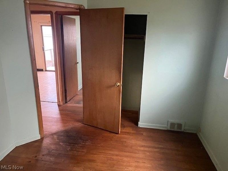 6330 Stonecrest Drive , Brook Park, OH 44142 Photo 7