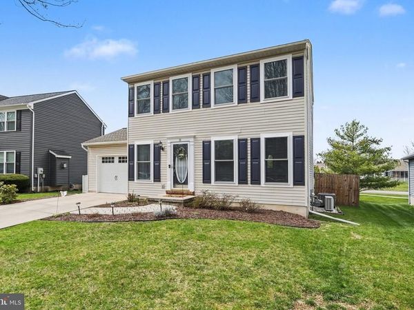 19 STAYMAN WAY, LITTLESTOWN, PA 17340