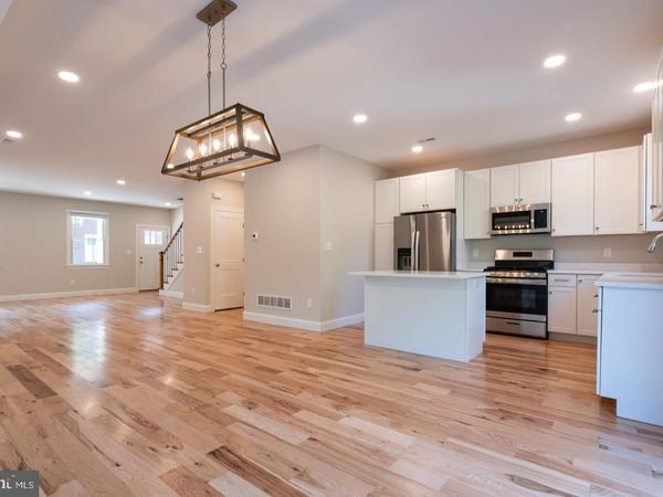 90 MAIN STREET, SCHWENKSVILLE, PA 19473