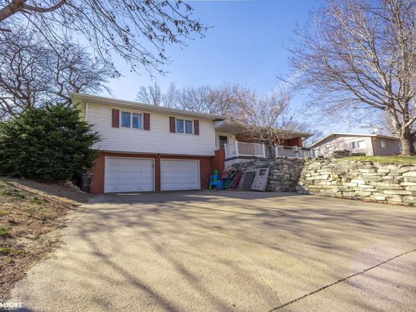 1905 Argyle Street, Hamburg, IA 51640