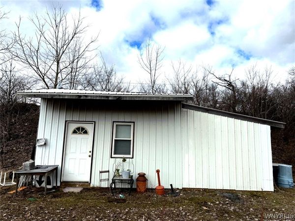 340 Hinman Road , Lockport, NY 14094