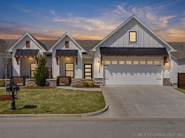 1926 W Imperial Street , Broken Arrow, OK 74011