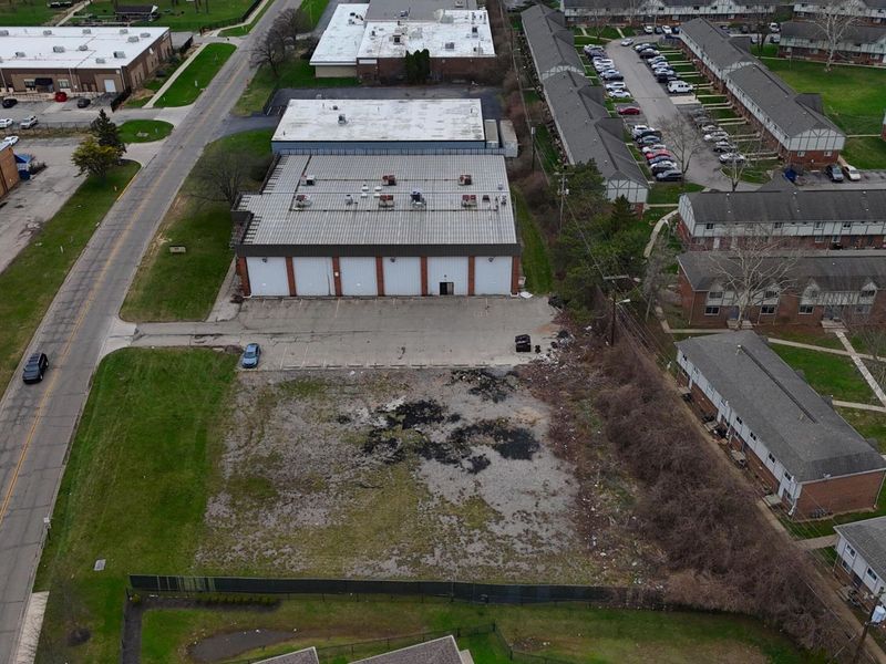 511 Industrial Mile Road , Columbus, OH 43228 Photo 17