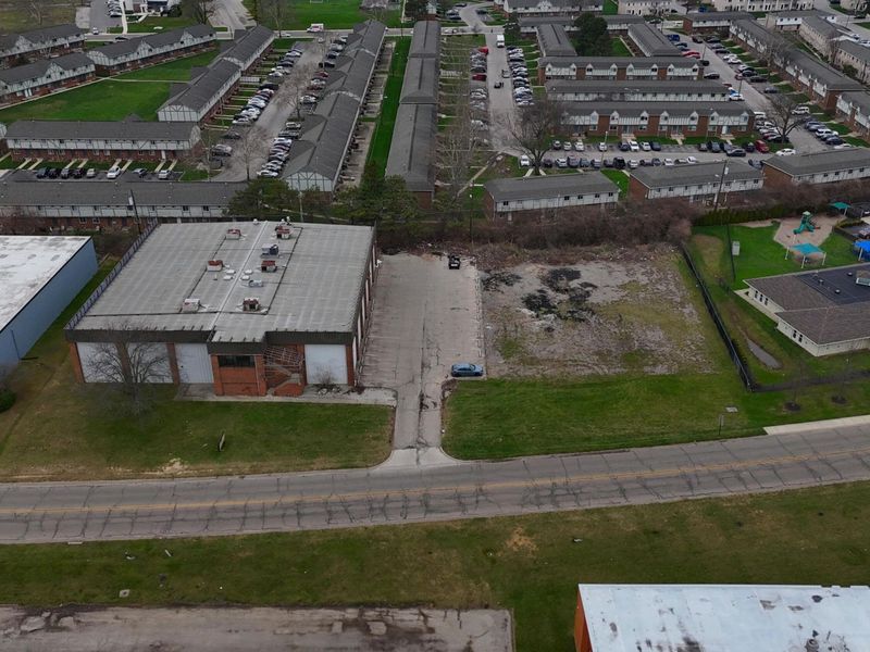 511 Industrial Mile Road , Columbus, OH 43228 Photo 4