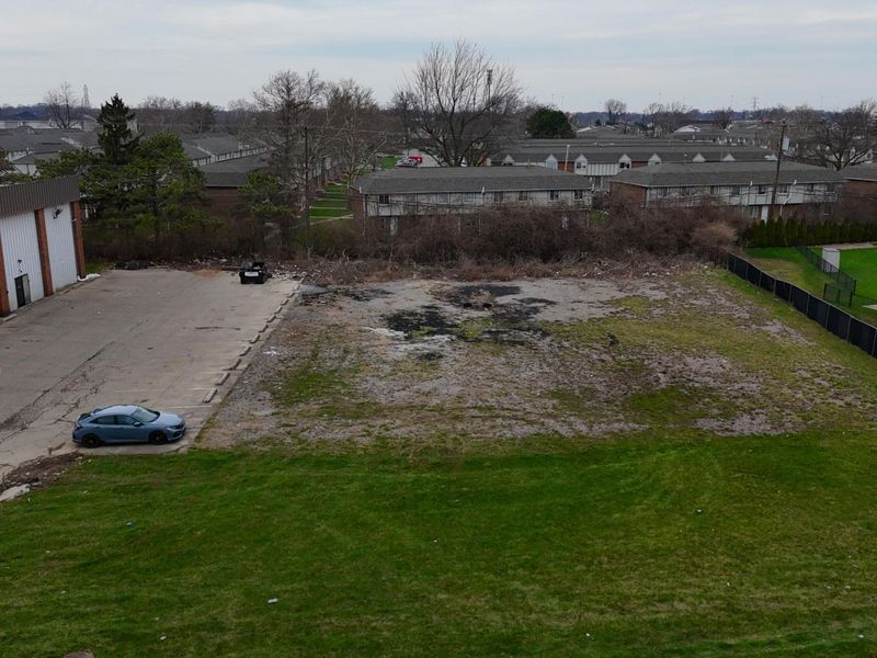 511 Industrial Mile Road , Columbus, OH 43228 Photo 9